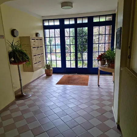 Apartment A 100m De Puys Dans Ancien Particulier. Place Parking Dieppe